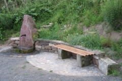 81-Weidenbrunnen